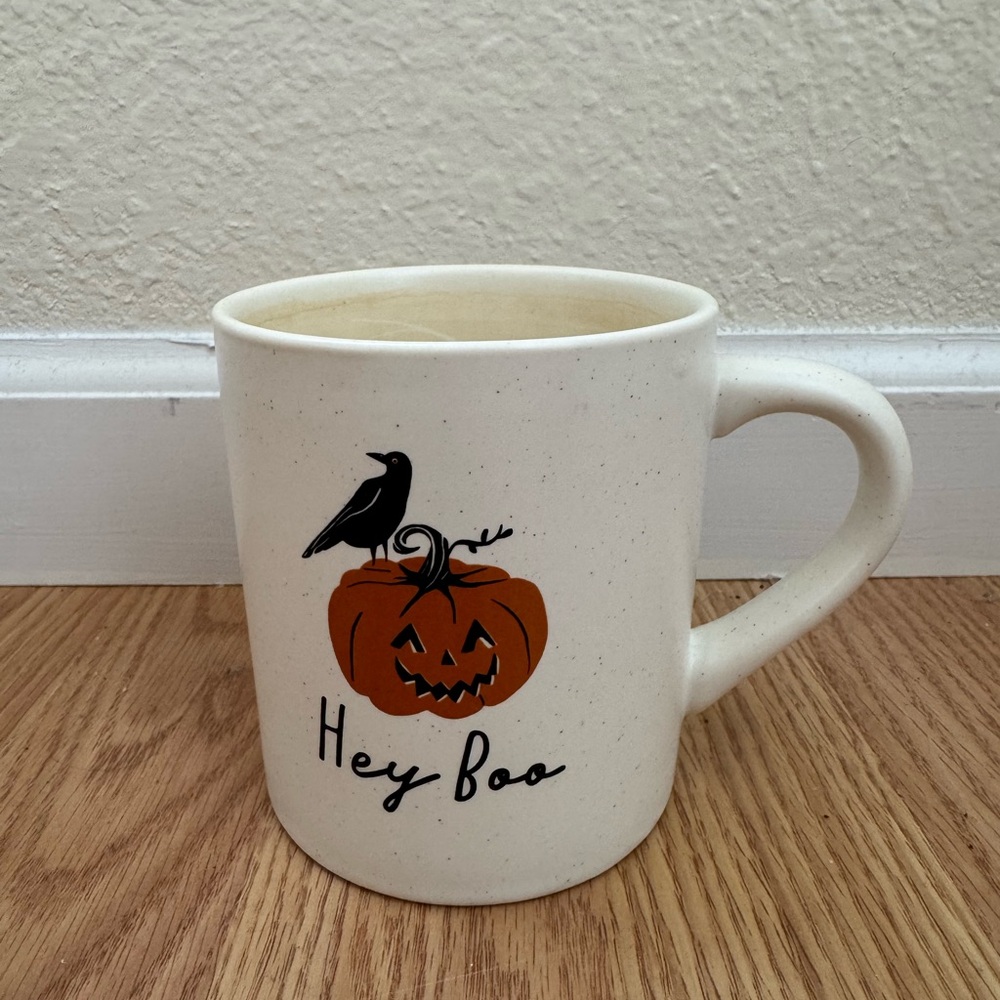 Threshold Halloween Pumpkin Mug - Cream with speckles